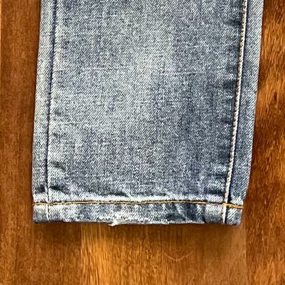 Life in Progress - High Waisted Distressed Jeans - Picture 8 of 9